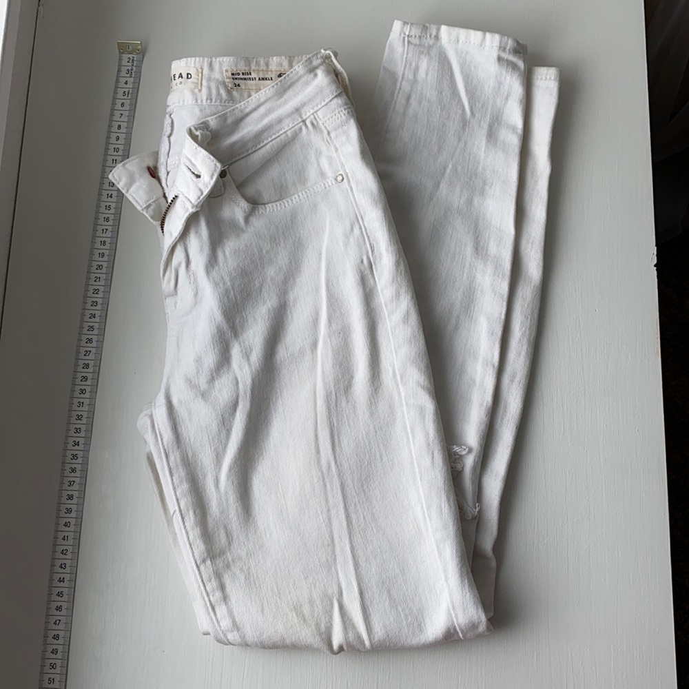White Ripped Bullhead Denim Jeans